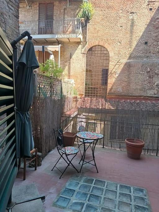 Appartamento Piazza Сиена Экстерьер фото